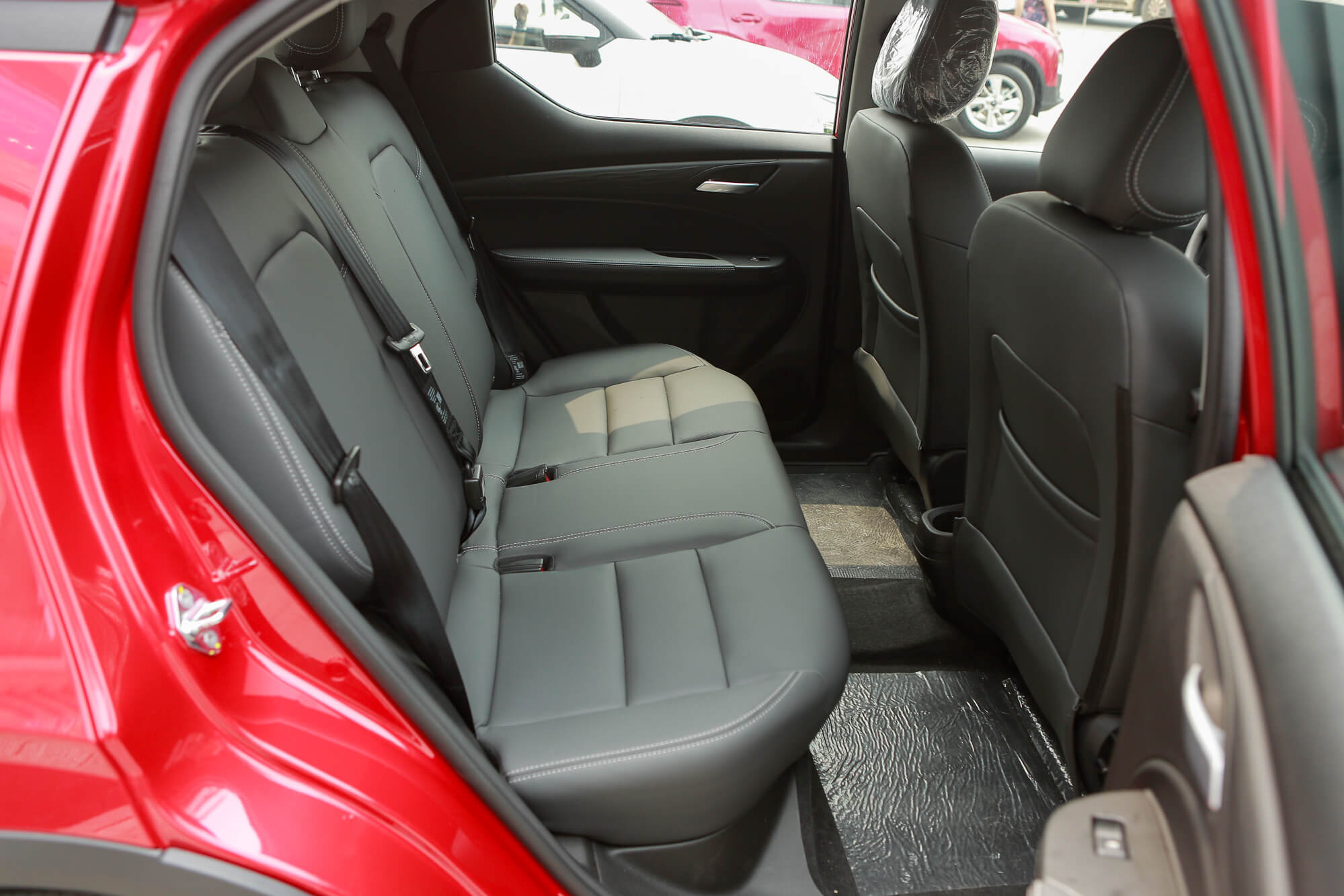 HÀNG GHẾ SAU VINFAST VF5