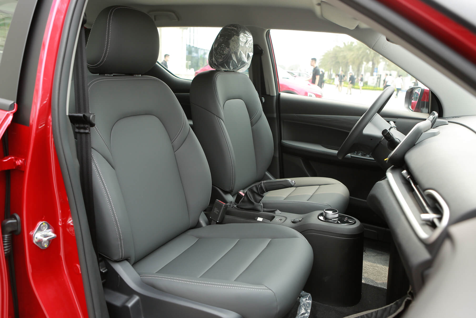 GHẾ TRƯỚC VINFAST VF5