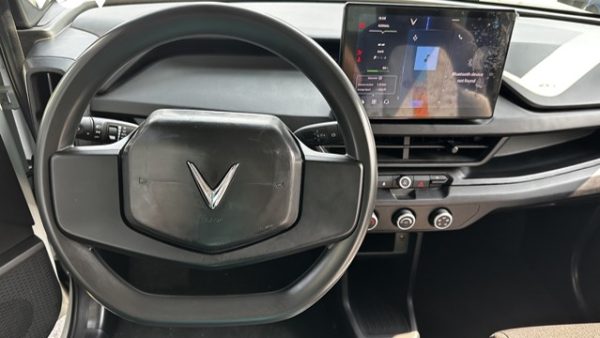 vô lăng xe vf3